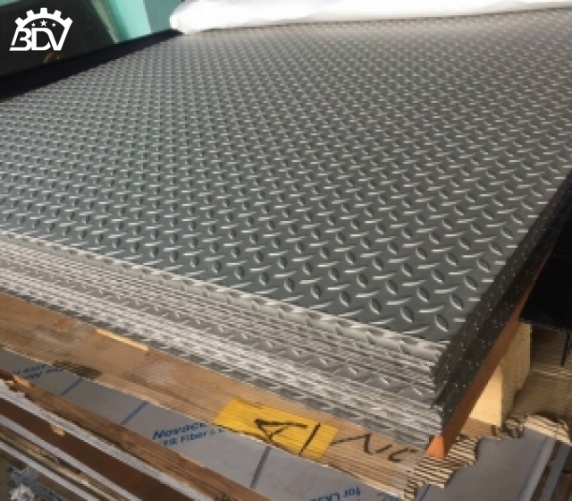 TẤM GÂN ĐÚC INOX 304